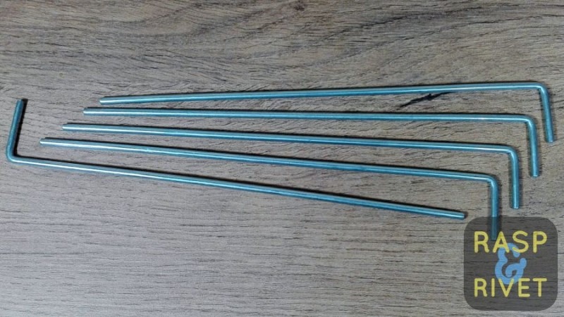 five guide rods