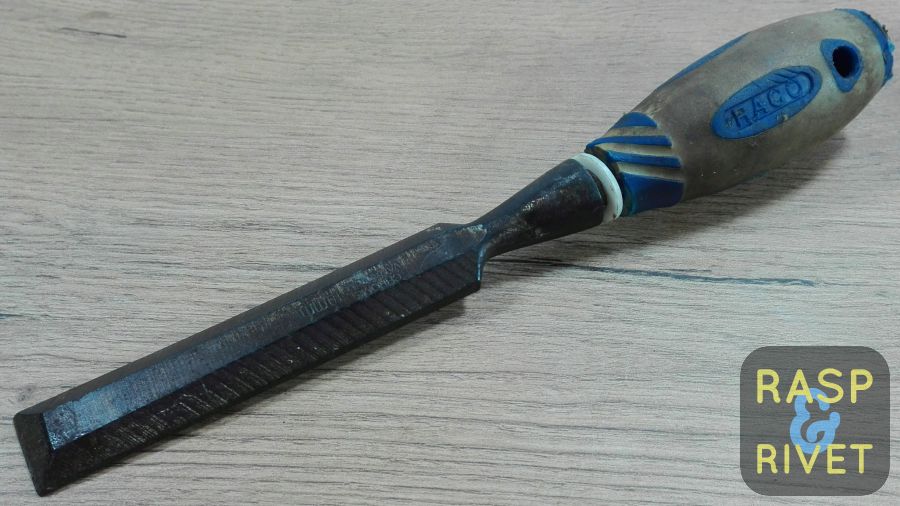 An old Raco chisel before sharpening with the Lansky. An old Raco chisel before sharpening with the Lansky.