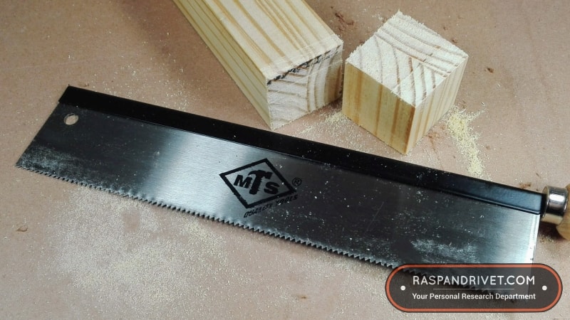 I couldn’t get the standard saw to cut neatly through the pine. I couldn't get the standard saw to cut neatly through the pine.