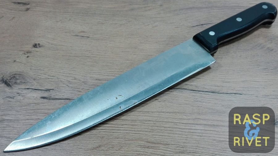 It’s a monster of a knife but the blade was dull. It's a monster of a knife but the blade was dull.