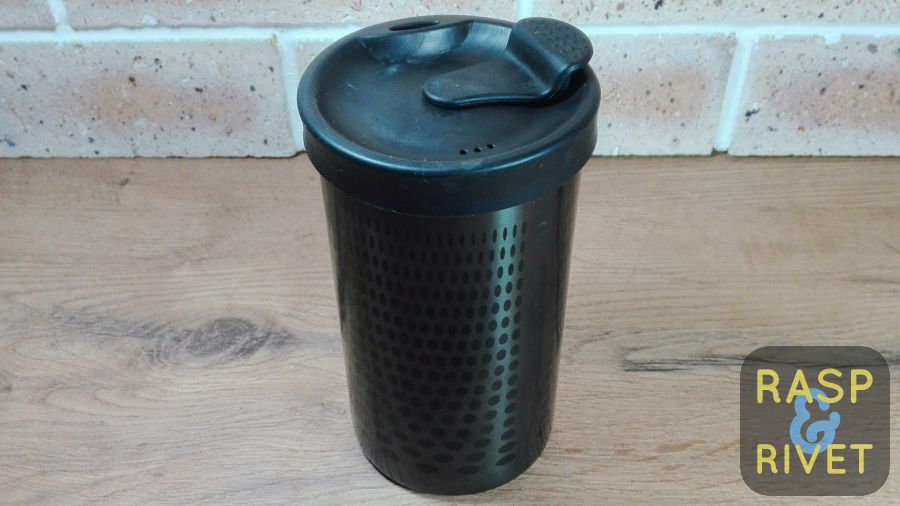 Place the rubber lid onto the plunger before you press the plunger into the tumbler if you struggle to get the plunger down and it hurts your hands. Place the rubber lid onto the plunger before you press the plunger into the tumbler if you struggle to get the plunger down and it hurts your hands.