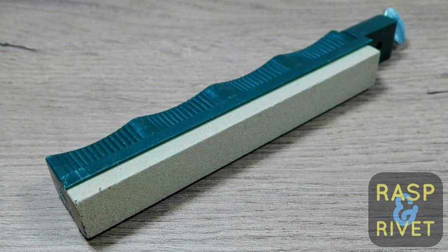 The green-handled 280 grit Lansky sharpening stone. The green-handled 280 grit Lansky sharpening stone.