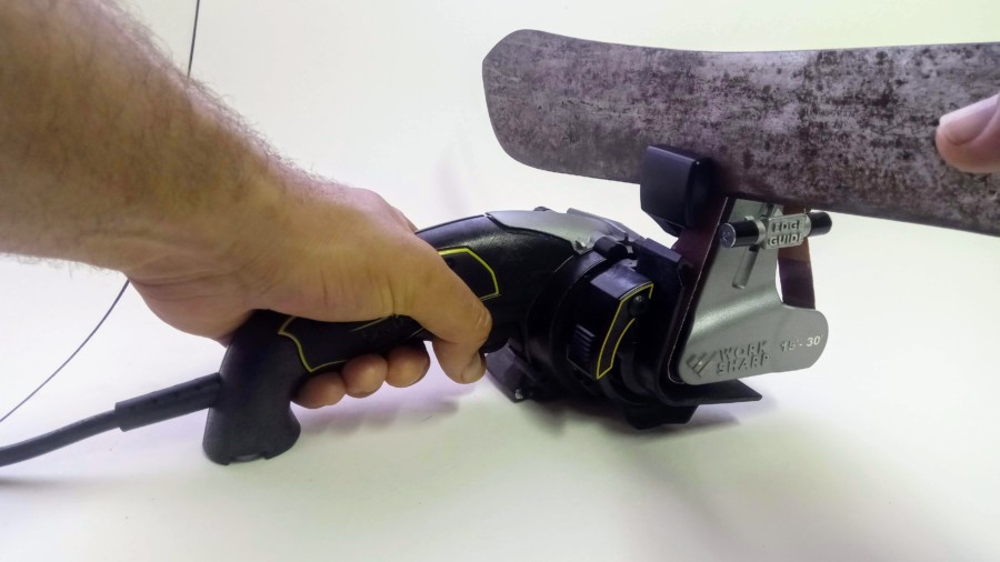 The right way to sharpen the right side of a blade. The right way to sharpen the right side of a blade.