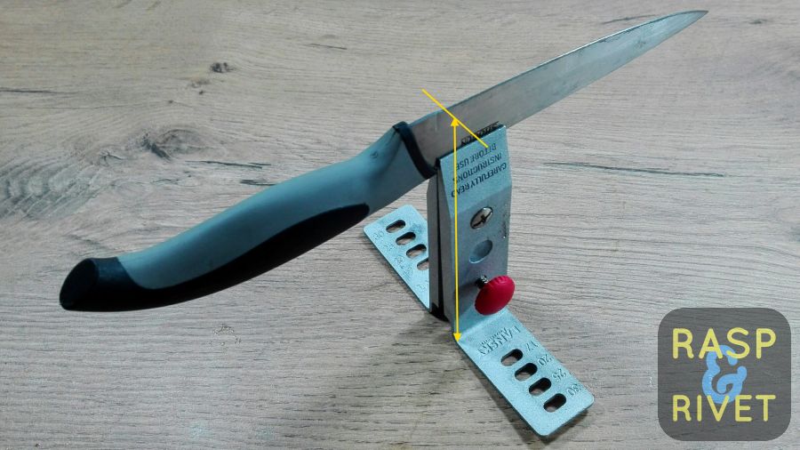 Steak knife shortest right angle length. Steak knife shortest right angle length.
